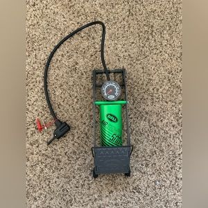 Foot pump